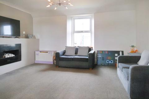 11 Avenue Square, Stewarton, Kilmarnock, KA3 5AB