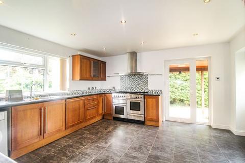 4 bedroom detached house to rent, Bowling Green Road, Cranfield, Bedford