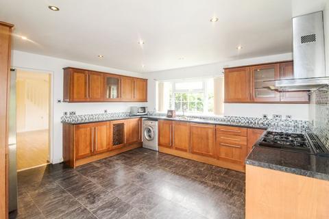 4 bedroom detached house to rent, Bowling Green Road, Cranfield, Bedford