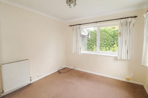 4 bedroom detached house to rent, Bowling Green Road, Cranfield, Bedford