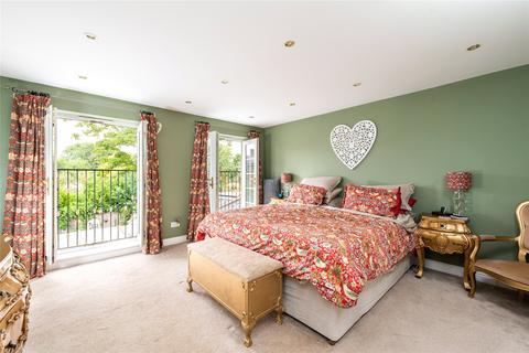 4 bedroom detached house for sale, High Street, Cranfield, Bedfordshire, MK43
