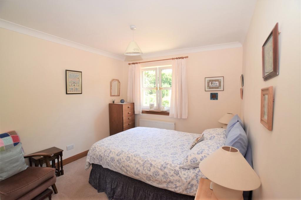 8 Auld Brig View, Auldgirth DG2 0 XE - Grieve Grier