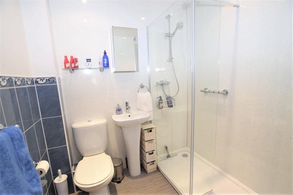 8 Auld Brig View, Auldgirth DG2 0 XE - Grieve Grier