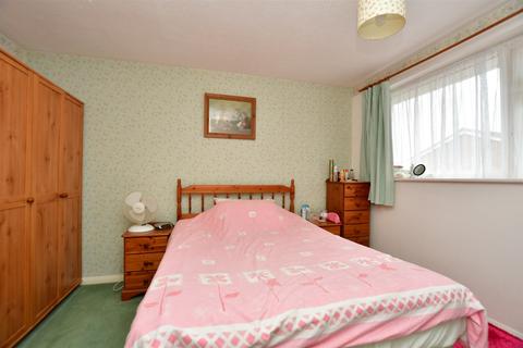 3 bedroom detached house for sale - Moor Park Close, Rainham, Gillingham, Kent