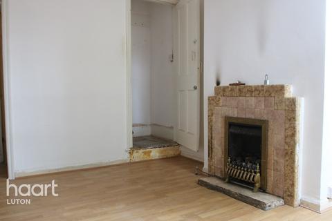 59 Ash Road, Luton, LU4 8AG