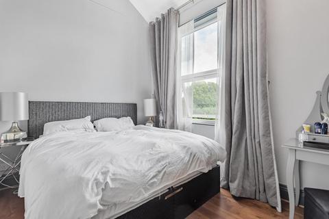 3 Grove Place, London, W3 6AS