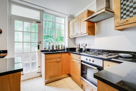 3 bedroom flat to rent, Cholmeley Park, Highgate Village, N6