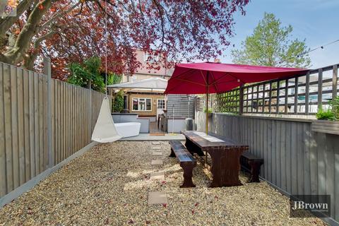 143 Birchanger Road, London, SE25 5BH