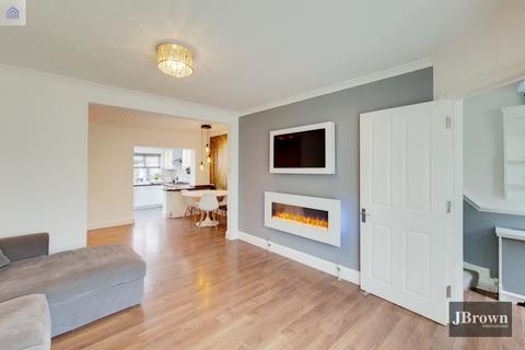 143 Birchanger Road, London, SE25 5BH
