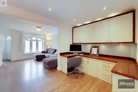 143 Birchanger Road, London, SE25 5BH