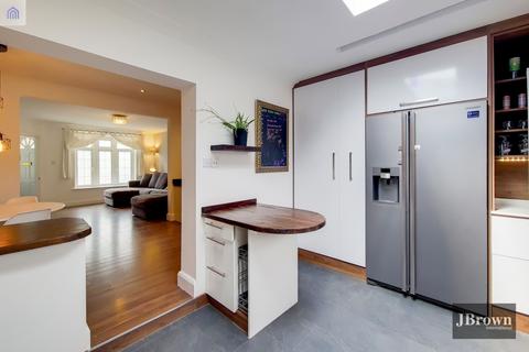 143 Birchanger Road, London, SE25 5BH