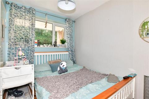 2 bedroom ground floor maisonette for sale - Enbrook Road, Sandgate, Folkestone, Kent