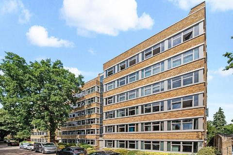 20 Holly Tree Close, London, SW19 6EA