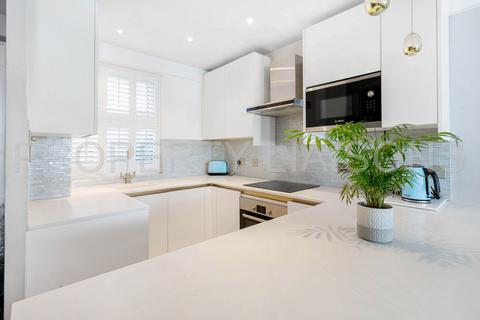 Flat 115, Riverside Mansions Milk Yard, London, E1W 3TA