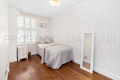 Flat 115, Riverside Mansions Milk Yard, London, E1W 3TA