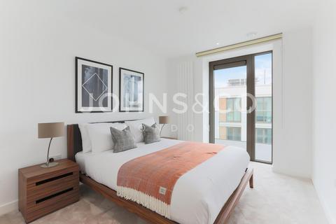 3 bedroom apartment to rent, Kelson House, Royal Wharf, London, E16