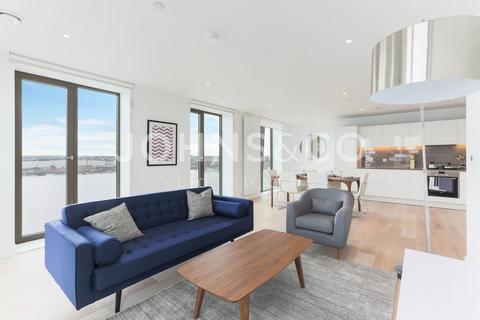 3 bedroom apartment to rent, Kelson House, Royal Wharf, London, E16