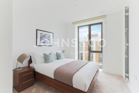 3 bedroom apartment to rent, Kelson House, Royal Wharf, London, E16