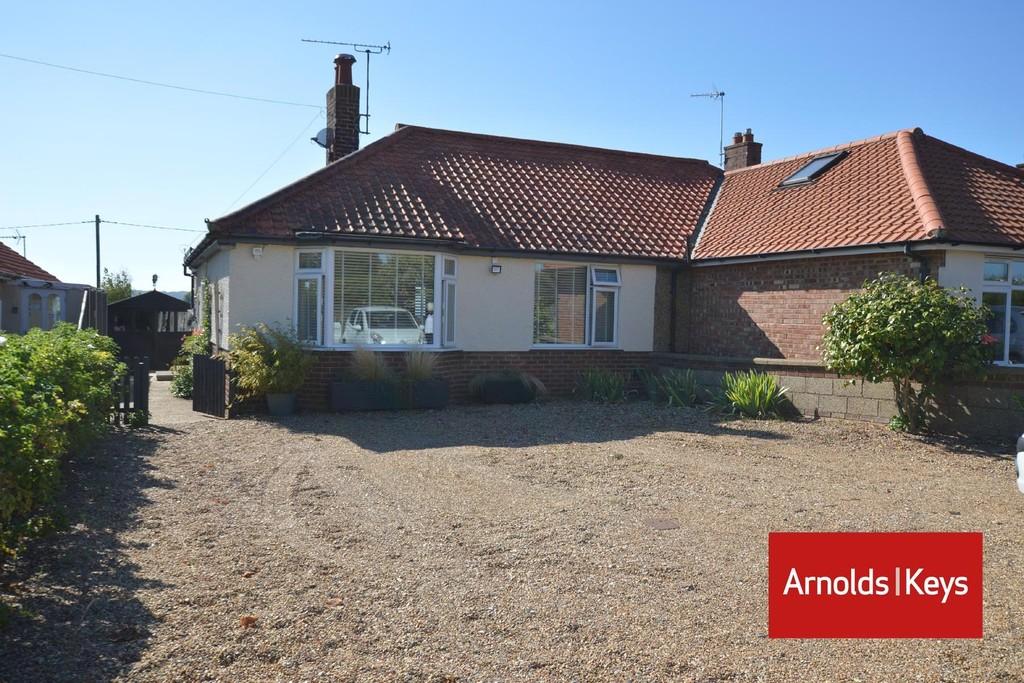 Norwich Road, Cromer 1 bed semidetached bungalow £300,000