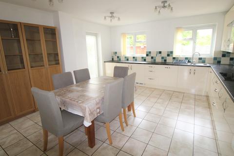 14 Rustic Close, Upminster, RM14 1JP