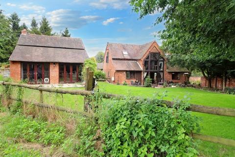 3 bedroom barn conversion for sale - Crew Lane, Kenilworth