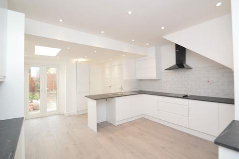 2 bedroom terraced house to rent, Miriam Road, London, SE18 1RE