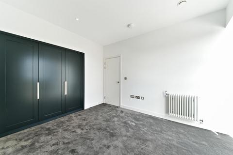 1 bedroom apartment to rent, Amelia House, London City Island, London, E14