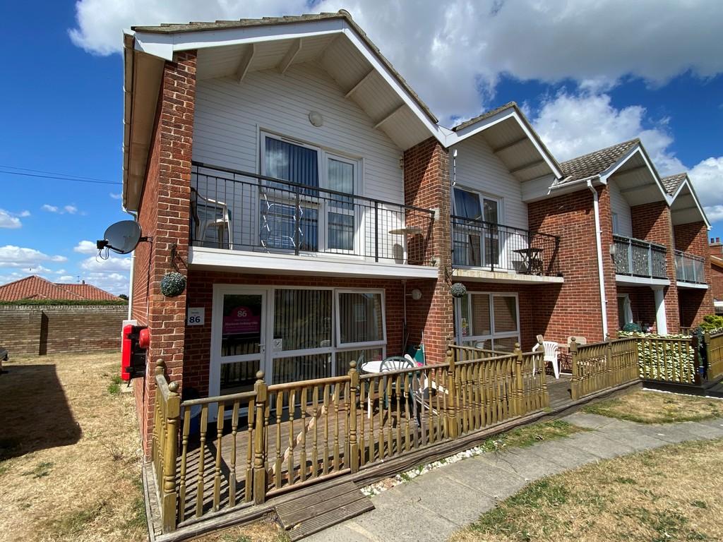 Waterside Holiday Park, The Street, Corton 3 bed property £73,000