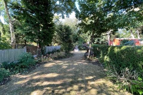 51 Braemar Road, Solihull, B92 8BS