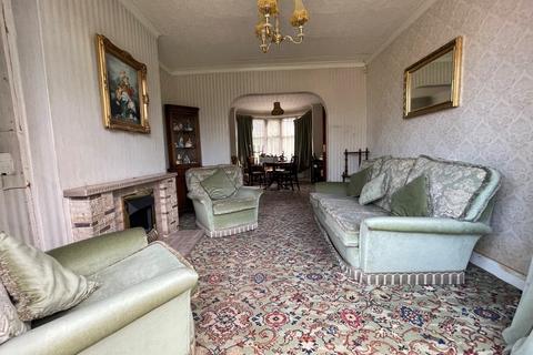 62 Coniston Avenue, Solihull, B92 7NS