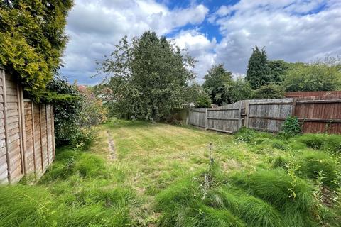 62 Coniston Avenue, Solihull, B92 7NS
