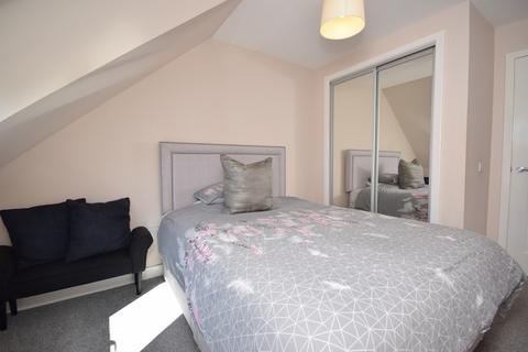 11 Lornty Place, Rattray, Blairgowrie, PH10 7FF