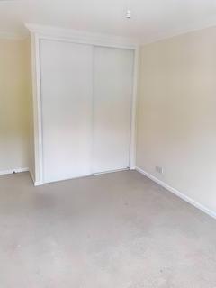 2 bedroom flat to rent - River Bank Close, Maidstone ME15