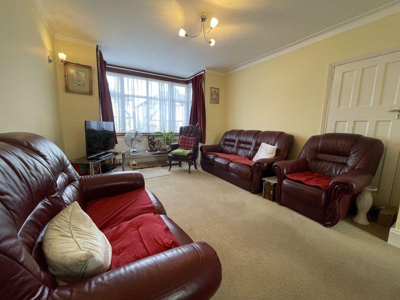 Redhill Drive, Edgware 3 bed semidetached house for sale £585,000