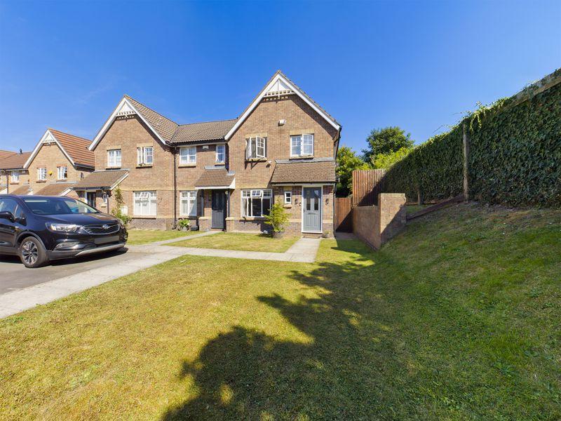 Yarrow Close Westfield Park Cardiff 3 bed end of terrace house £