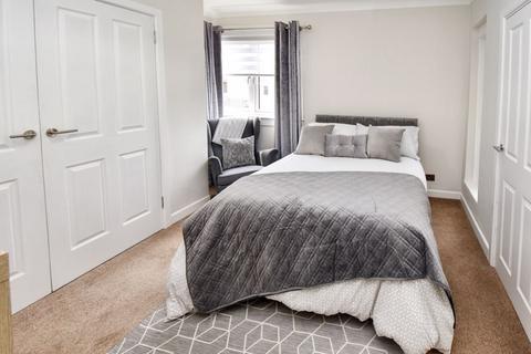 2 bedroom apartment to rent, High Craigends, Kilsyth