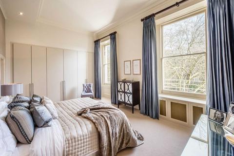 3 bedroom apartment to rent, Princes Gate, South Kensington SW7