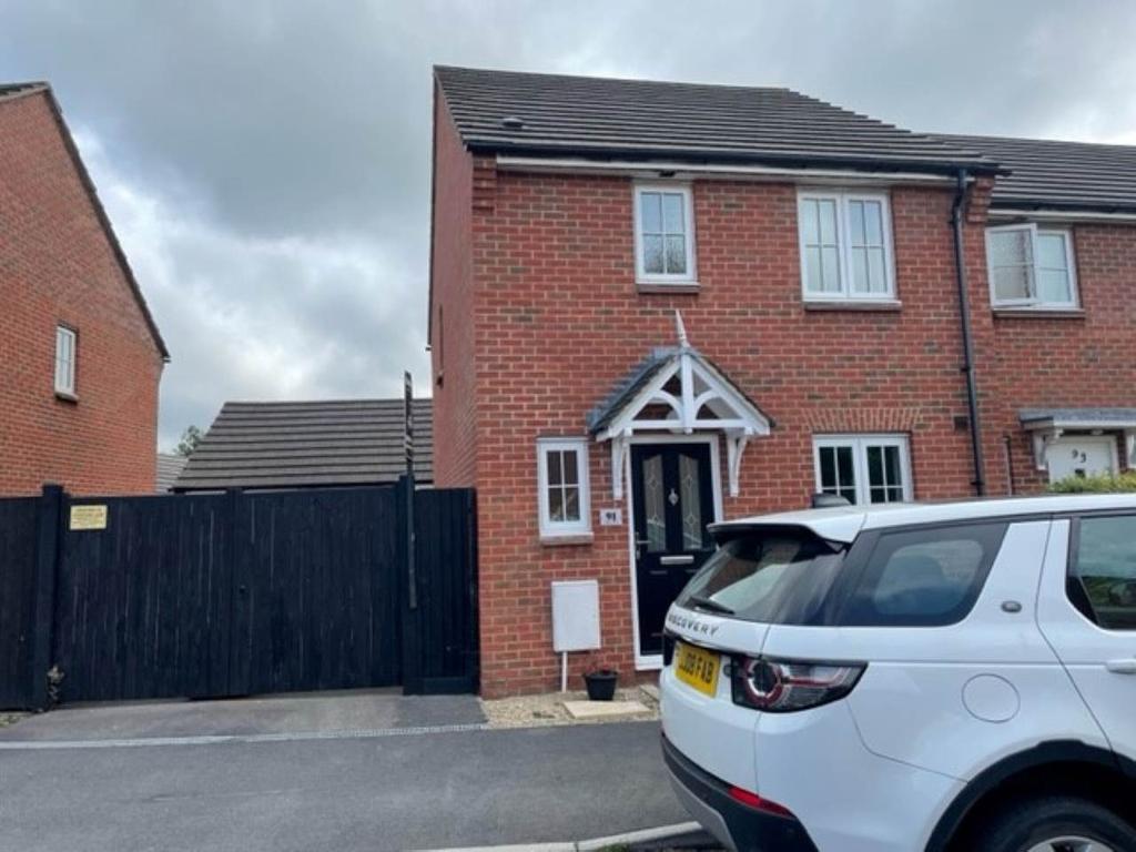 Willow Close, St WestonsuperMare 3 bed house £1,200 pcm (£277 pw)