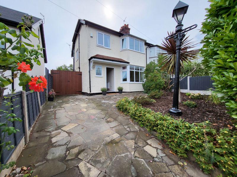 Berwyn Drive, Heswall 3 bed semidetached house £325,000