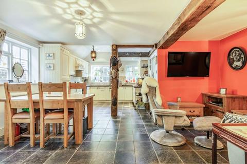 3 bedroom terraced house for sale - The Square, Shere