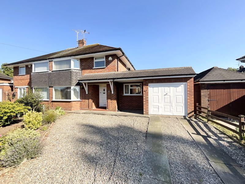 Brereton Drive, Nantwich, Cheshire 3 bed semidetached house £350,000