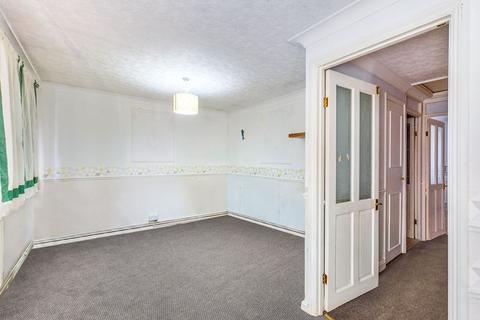 124 Tamarisk Road, South Ockendon, RM15 6HU