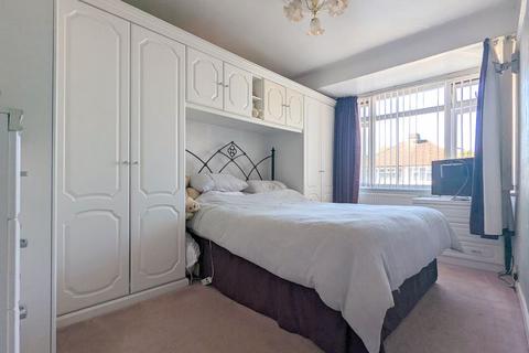 61 The Drive, Feltham, TW14 0AQ