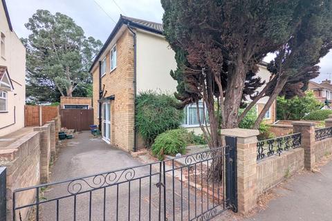 43 Colonial Road, Feltham, TW14 8AA