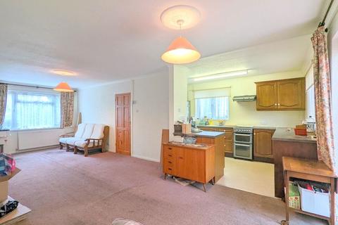 43 Colonial Road, Feltham, TW14 8AA