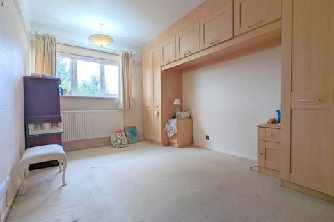 43 Colonial Road, Feltham, TW14 8AA
