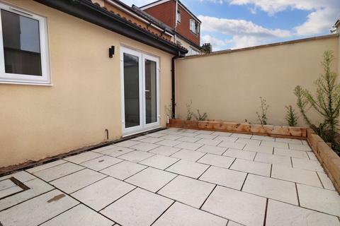 Flat A, 85 Beverley Road, Bristol, BS7 0JW