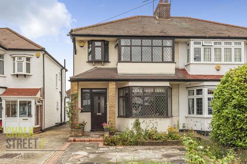 3 bedroom semi-detached house for sale, Upper Brentwood Road, Gidea Park, RM2