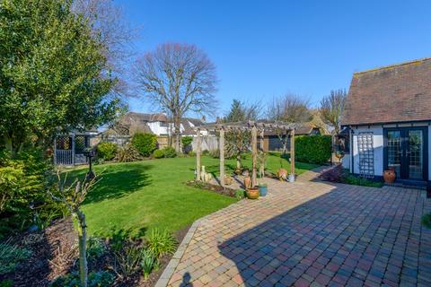 3 Daines Close, Southend-on-sea, SS1 3PG