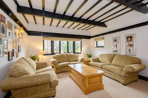 3 Daines Close, Southend-on-sea, SS1 3PG